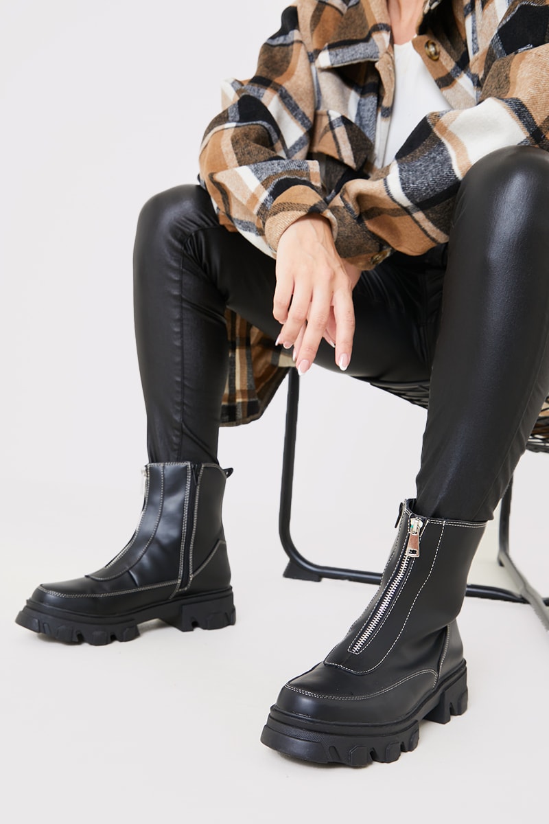 BLACK FRONT ZIP CHUNKY BOOTS